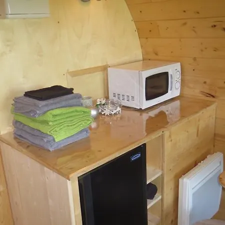 Camping Ferme Des Saules Kemp Bailleul (Nord)
